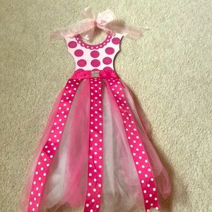 Bow and headband hanger